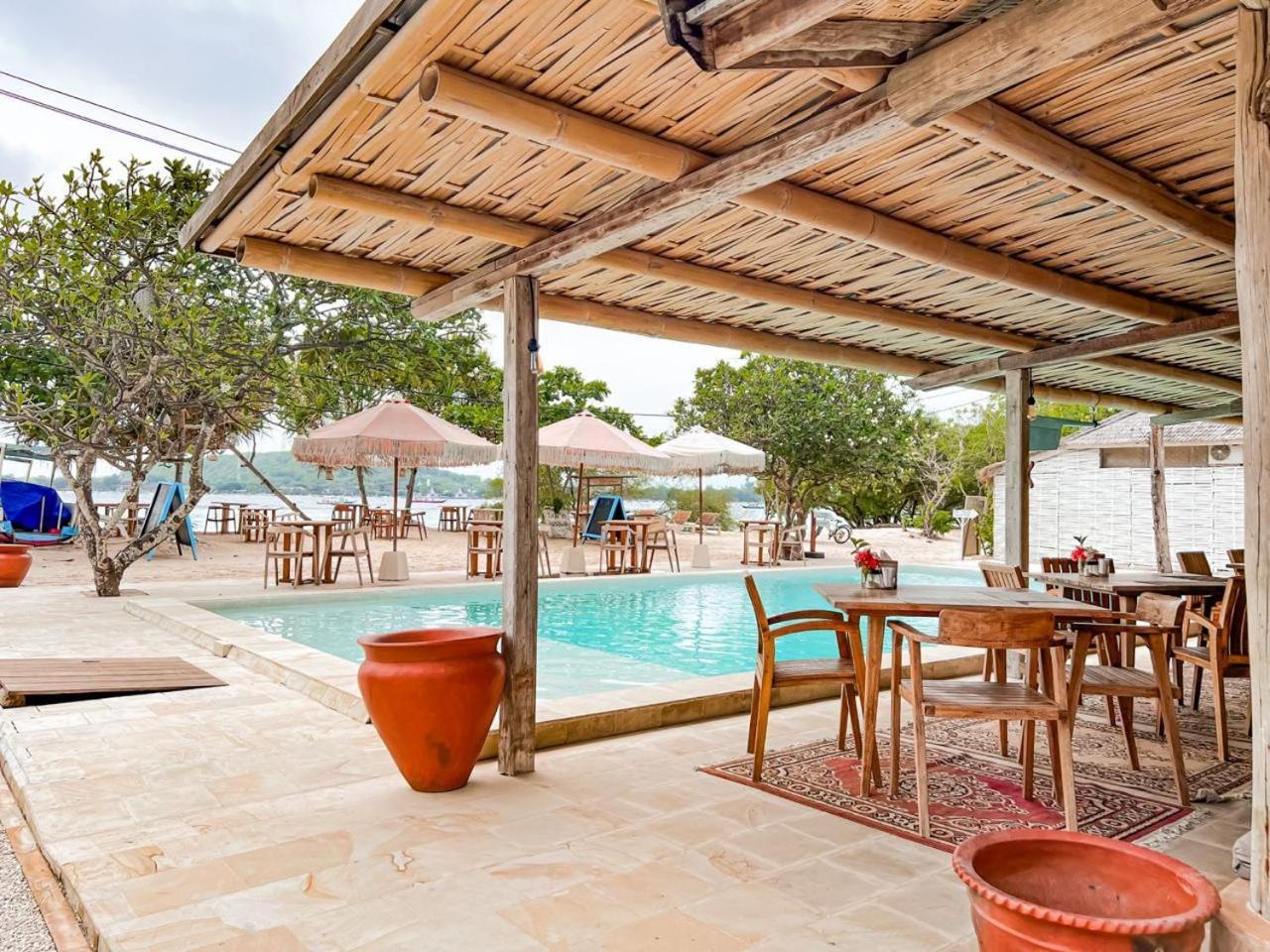 Bungalow Cafe Gili Beachfront Gili Meno Εξωτερικό φωτογραφία