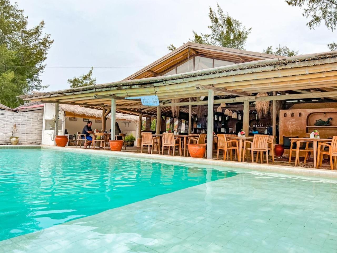 Bungalow Cafe Gili Beachfront Gili Meno Εξωτερικό φωτογραφία